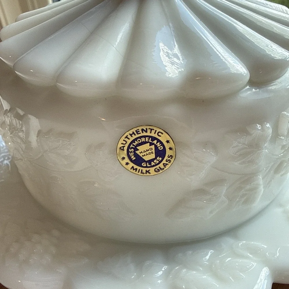 Vintage Milk Glass Grape Covered Dish Scalloped Butter Candy Cheese Westmoreland